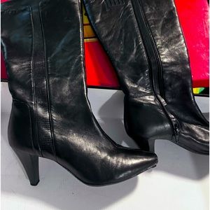 Ladies boots